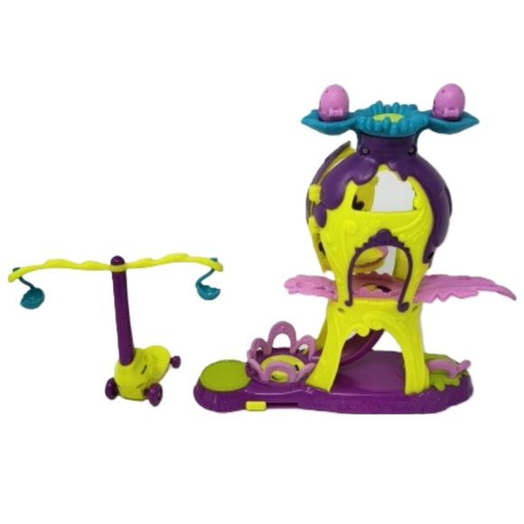 Saga Toys Other - Zoobles Mama and Zoobling Nursery Playset No figures Saga Toys